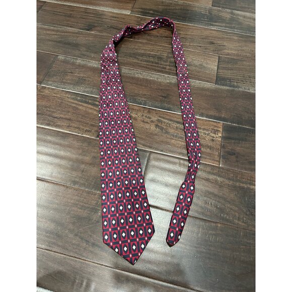 Brooks Brothers Silk Red Navy Geometric Pattern Necktie - Picture 5 of 7